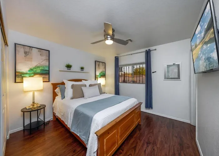 Kino Sports, Outdoor Space, 3 Bedroom 2 Ba, Garage Holiday home Tucson