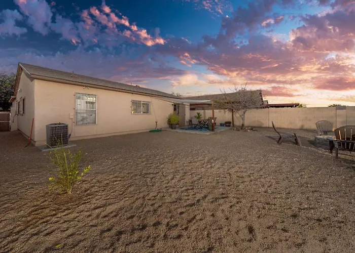 Kino Sports, Outdoor Space, 3 Bedroom 2 Ba, Garage Tucson